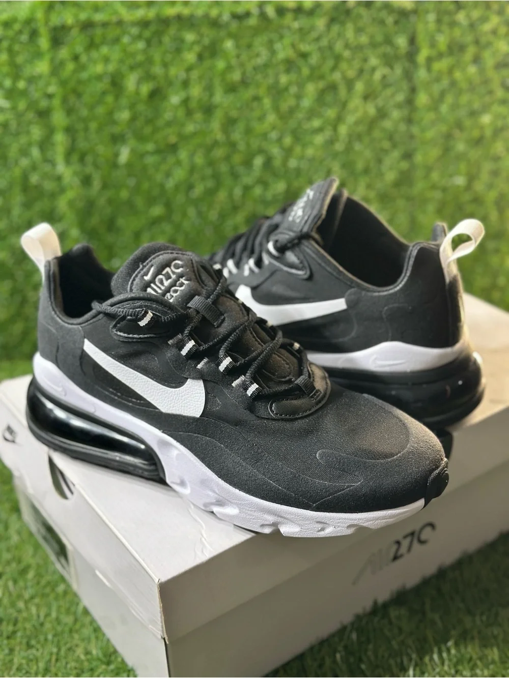 NIKE WOMENS AIR MAX 270 REACT , SIZE 7.5 WOMENS, BRAND NEW